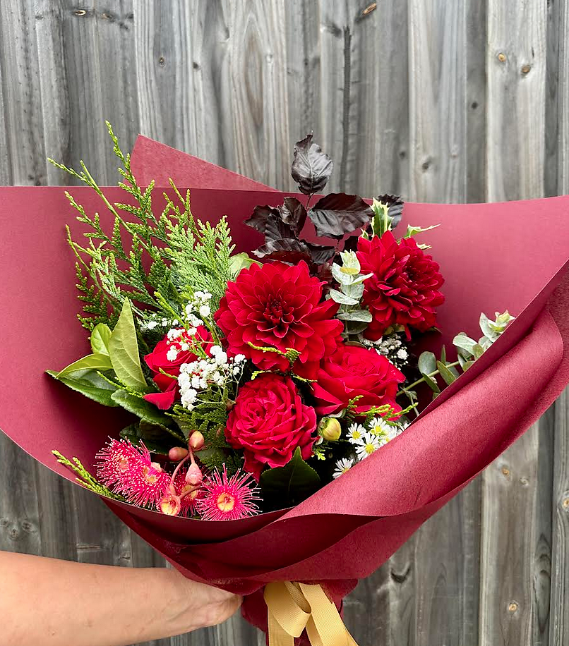 Christmas Spirit Posy